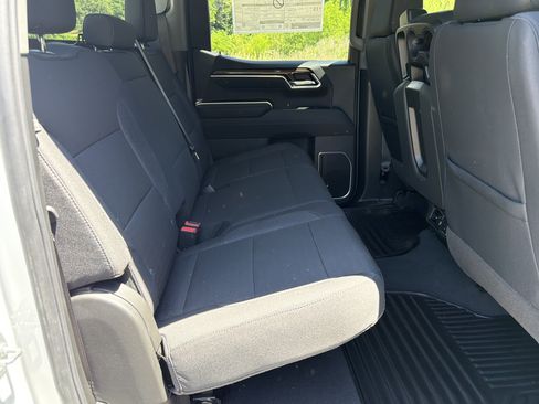 Used 2026 Chevrolet Silverado 1500 LT RWD image 15
