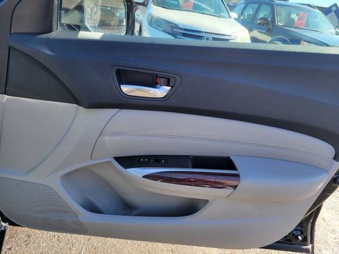 Used 2016 Acura TLX FWD image 34