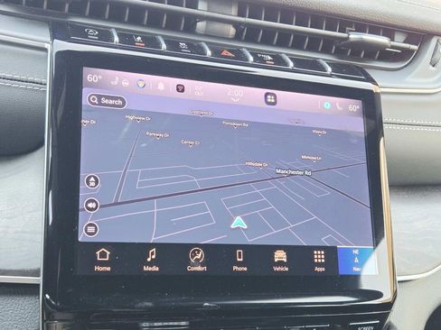 Used 2025 Jeep Grand Cherokee L Limited w/ Luxury Tech Group II image 28