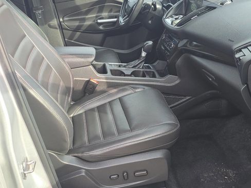 Used 2017 Ford Escape Titanium image 24