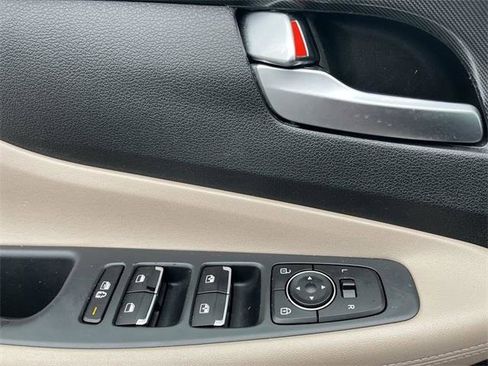 Certified 2022 Hyundai Santa Fe SEL image 13