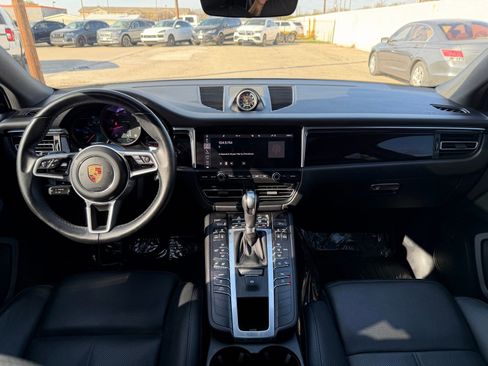 Used 2020 Porsche Macan image 18