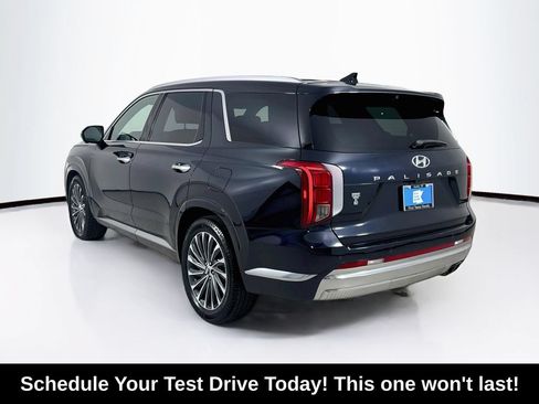 Used 2023 Hyundai Palisade Calligraphy w/ Cargo Package FWD image 6