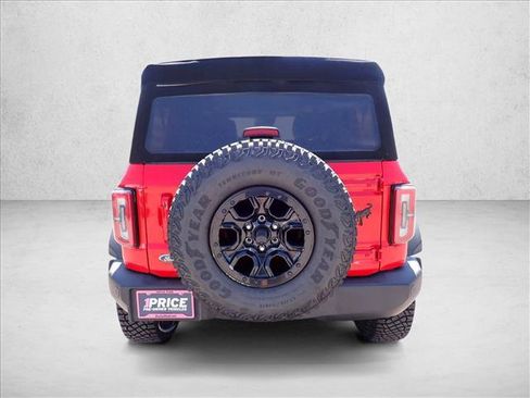 Certified 2021 Ford Bronco Wildtrak AWD/4WD image 3