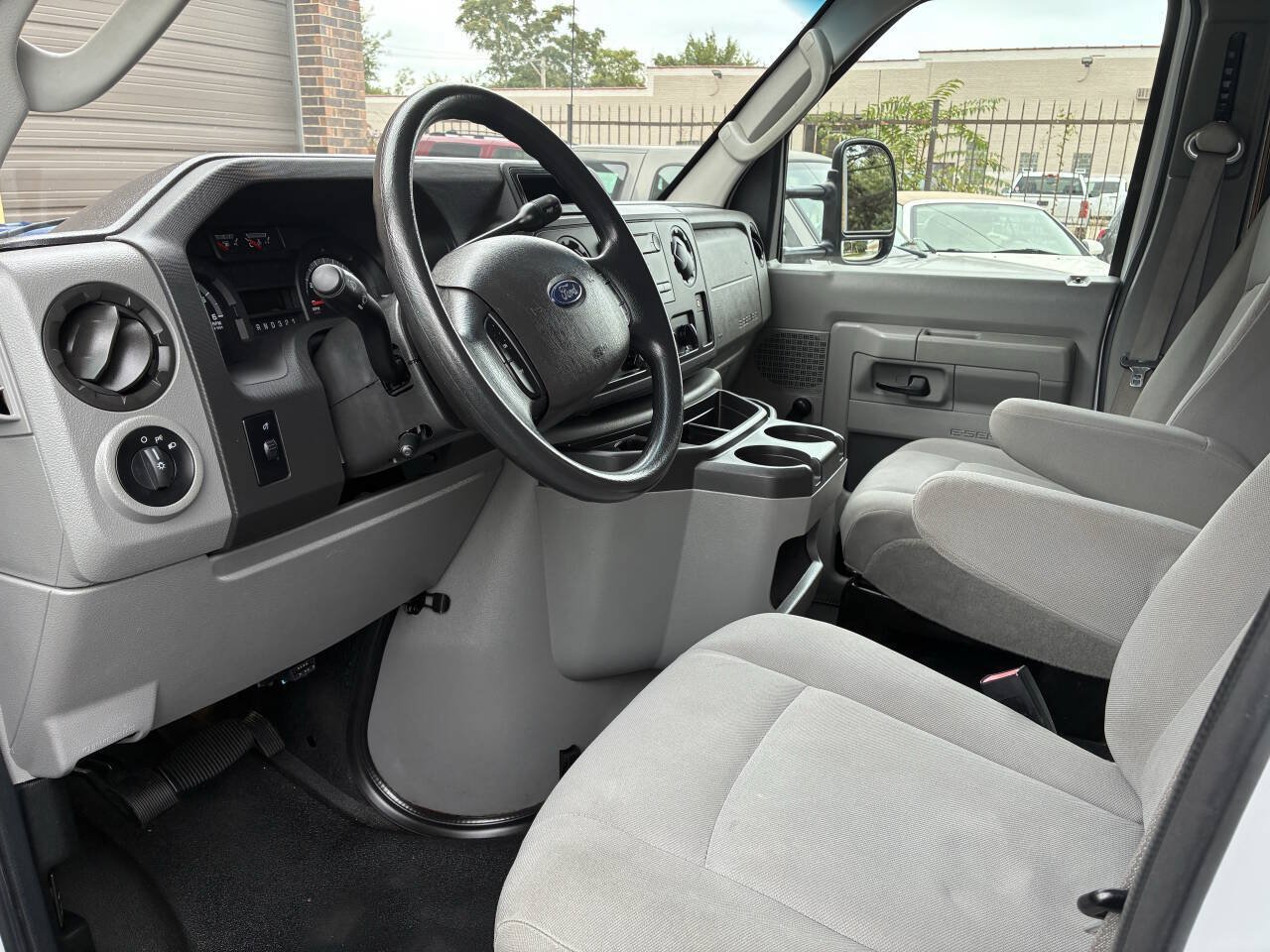 Used 2013 Ford E-350 and Econoline 350 Super Duty w/ Payload Pkg RWD image 15