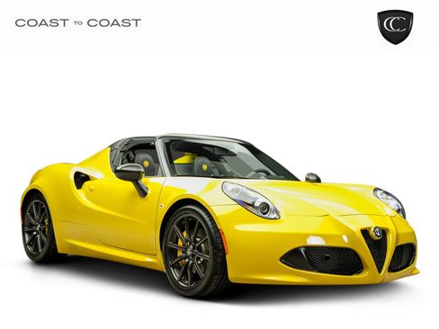 Used 2016 Alfa Romeo 4C Spider image 1