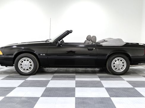 Used 1989 Ford Mustang LX image 6