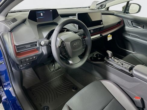 New 2026 Toyota Prius Plug-In Hybrid FWD image 8