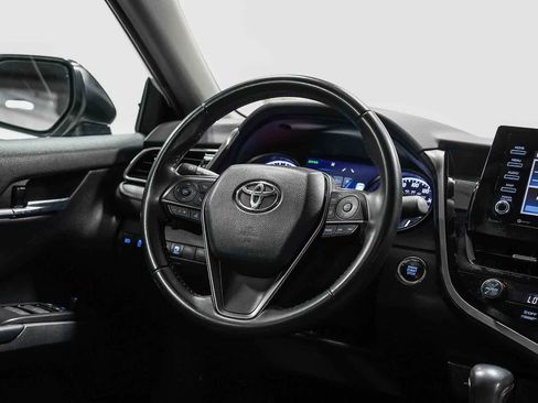 Certified 2021 Toyota Camry SE w/ Convenience Package AWD/4WD image 16