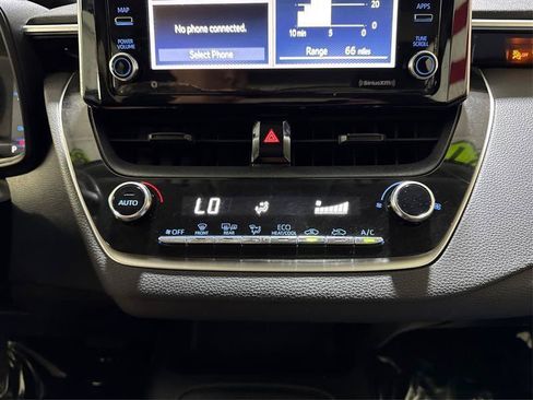 Used 2021 Toyota Corolla LE w/ Carpet Mat Package (TMS) FWD image 26