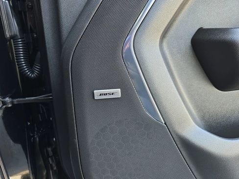 Used 2022 Chevrolet Tahoe LT w/ Luxury Package image 18