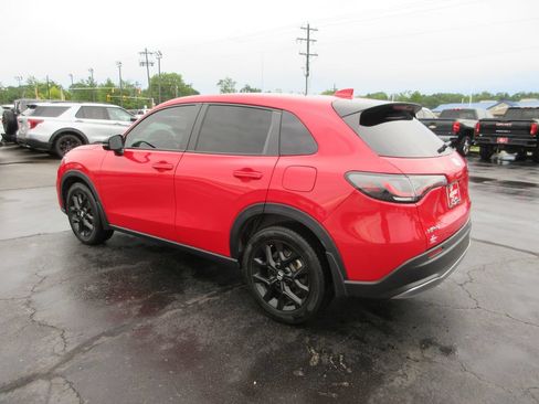 Used 2024 Honda HR-V Sport image 8