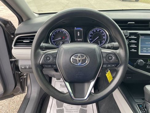 Used 2019 Toyota Camry LE image 14