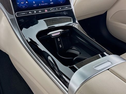 New 2026 Mercedes-Benz GLC 350e 4MATIC image 5