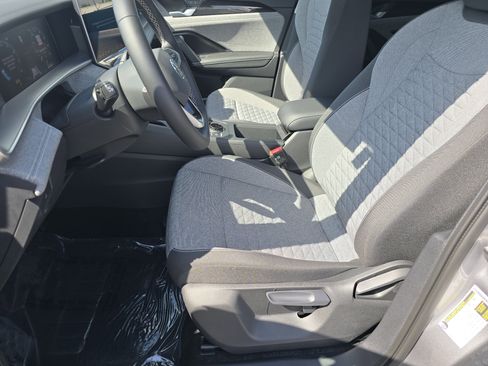 New 2025 Volkswagen Tiguan S image 16