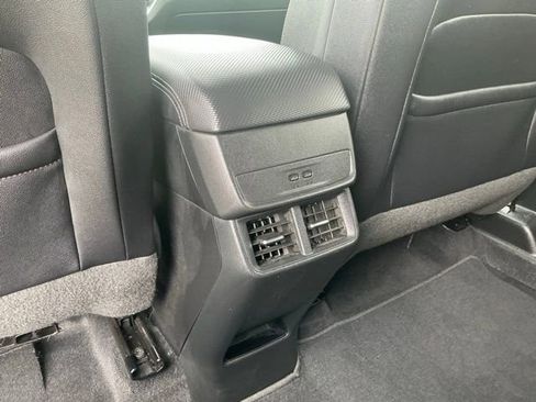 Used 2025 Chevrolet Equinox LT w/ Convenience Package II AWD/4WD image 35