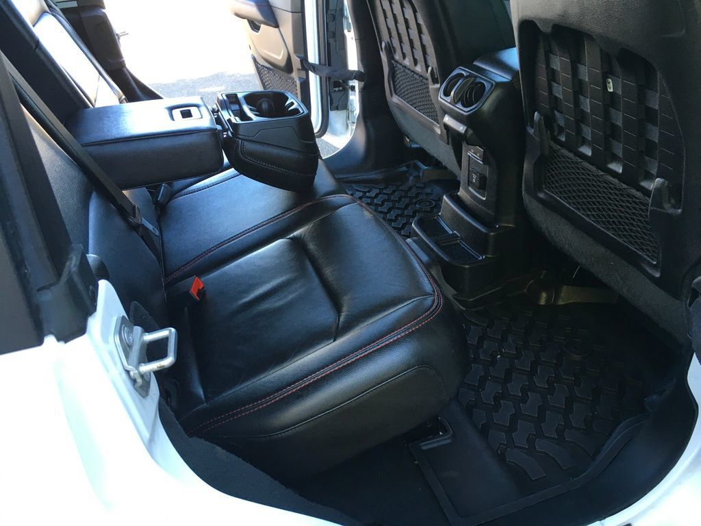 Used 2021 Jeep Wrangler Unlimited Rubicon AWD/4WD image 27