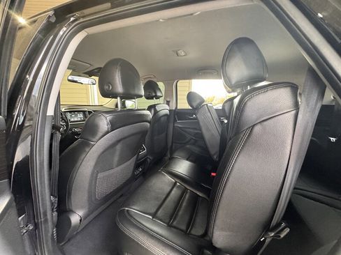 Used 2020 Kia Sorento LX w/ LX I4 Convenience Package image 12