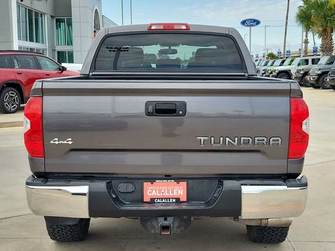 Used 2017 Toyota Tundra SR5 AWD/4WD image 13