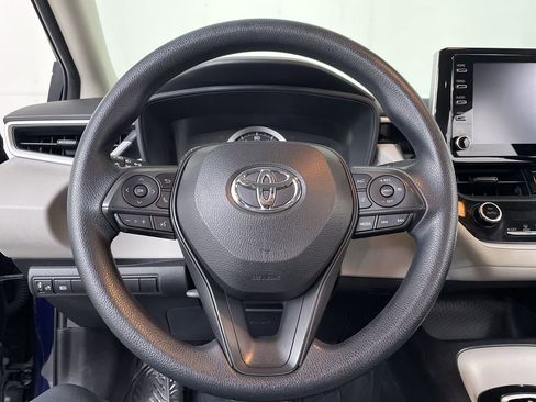 Used 2020 Toyota Corolla LE image 13
