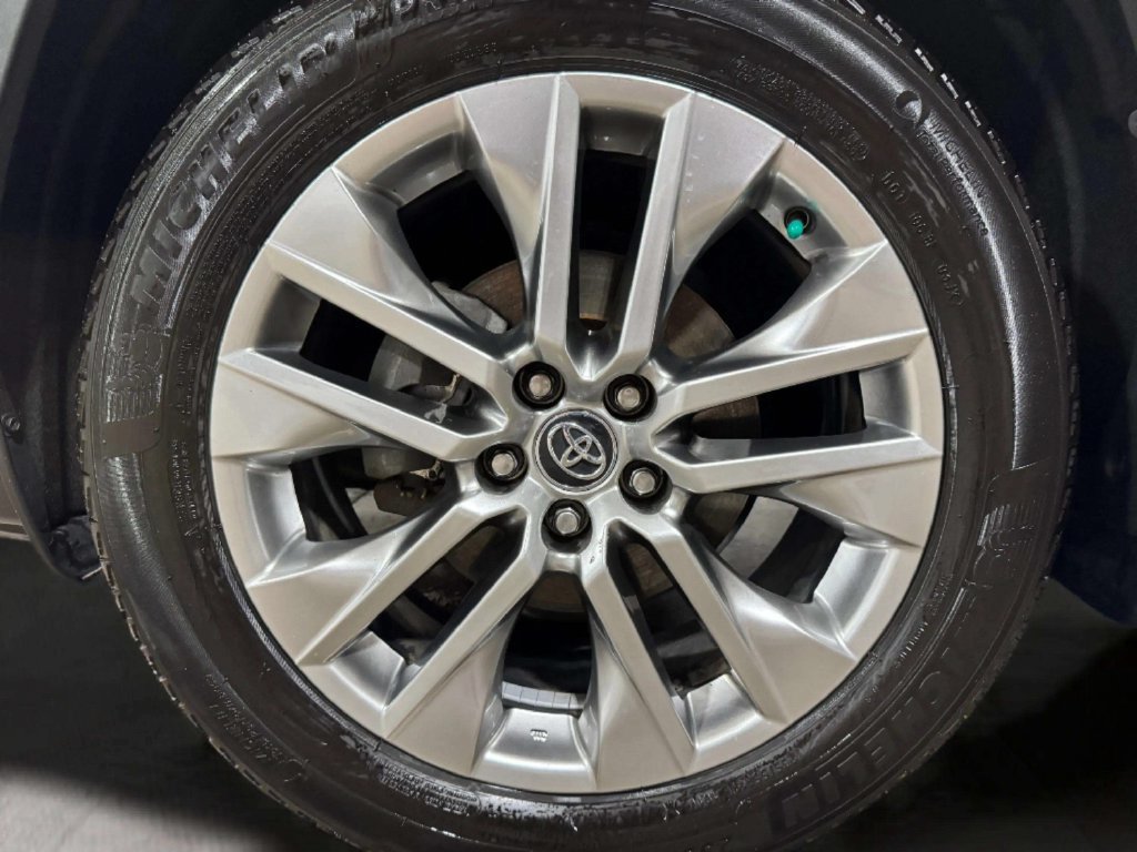 Used 2020 Toyota RAV4 Limited w/ Limited Grade Weather Package AWD/4WD image 33