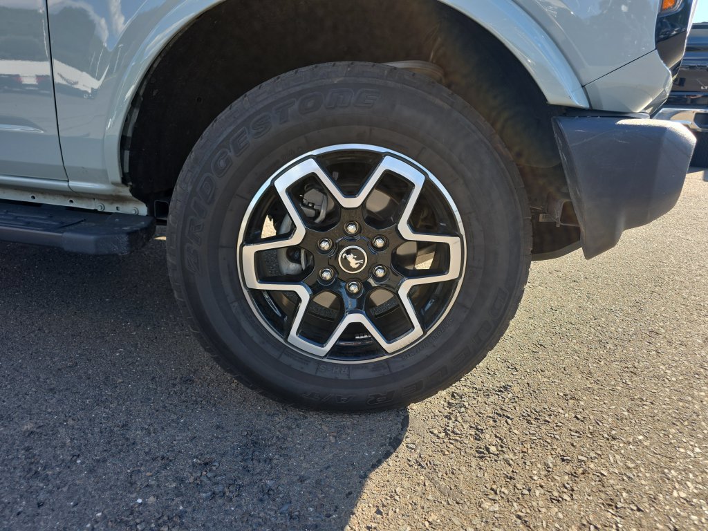 Used 2022 Ford Bronco Outer Banks AWD/4WD image 10