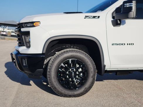 New 2026 Chevrolet Silverado 2500 Custom w/ Custom Value Package AWD/4WD image 5