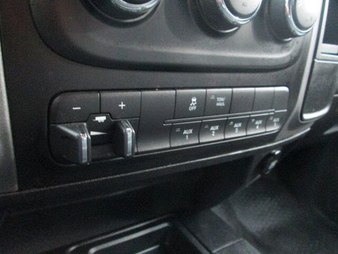 Used 2014 RAM 3500 Tradesman image 20