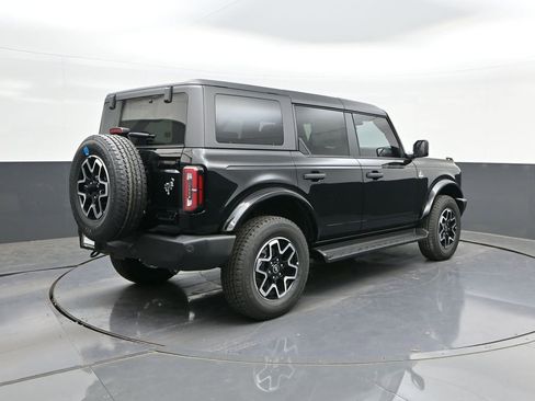 New 2026 Ford Bronco Outer Banks AWD/4WD image 11