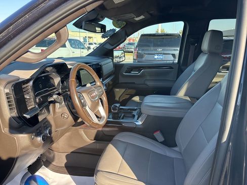 Used 2023 GMC Sierra 1500 SLT w/ SLT Premium Package image 17