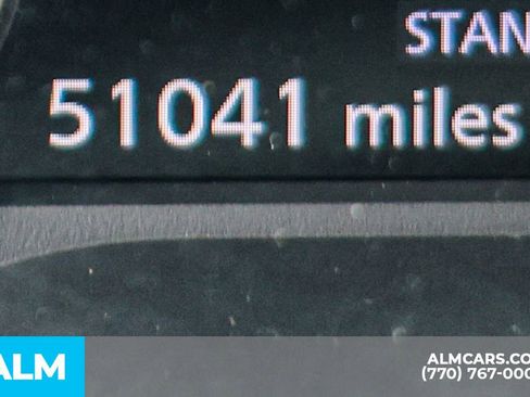 Used 2024 Nissan Rogue SV image 61