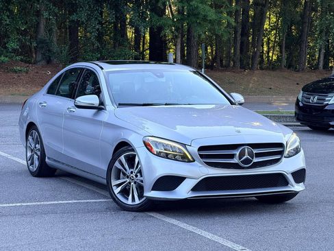 Used 2020 Mercedes-Benz C 300 Sedan image 3
