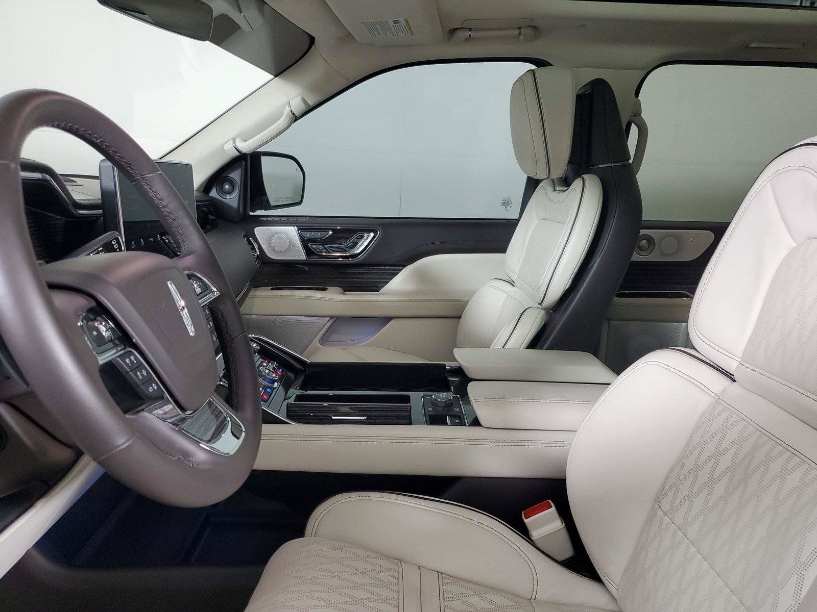 Used 2024 Lincoln Navigator Black Label AWD/4WD image 20