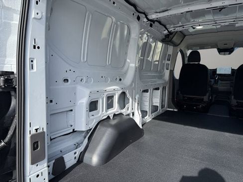 New 2026 Ford Transit 250 148 Medium Roof image 8