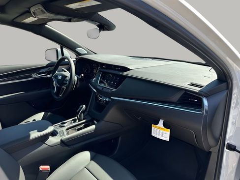 New 2026 Cadillac XT5 Sportv w/ LPO, Onyx Lite Package image 14