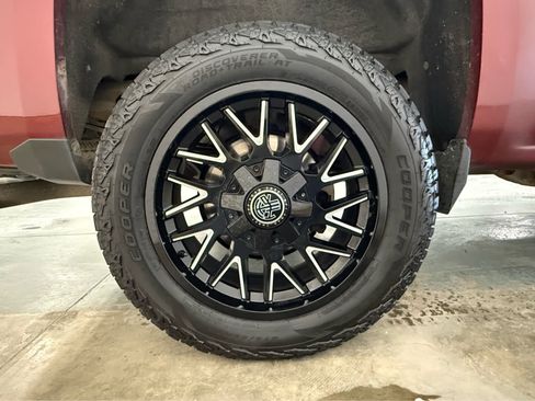 Used 2015 Chevrolet Silverado 1500 LTZ Z71 w/ LTZ Plus Package image 10