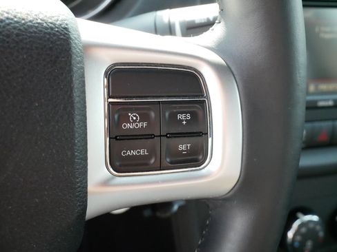 Used 2014 Dodge Avenger SXT w/ Rallye Appearance Group FWD image 25