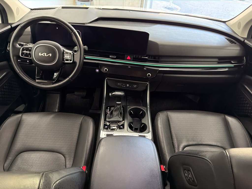Used 2025 Kia Carnival SX Prestige FWD image 26