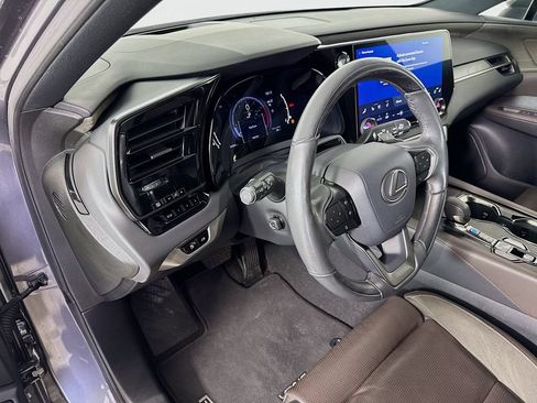Certified 2023 Lexus RX 350 FWD w/ Accessory Package image 9