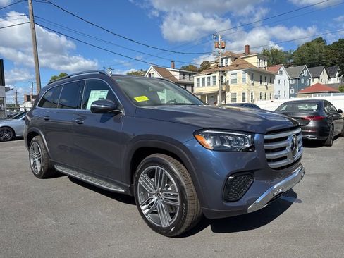 New 2026 Mercedes-Benz GLS 450 4MATIC image 1