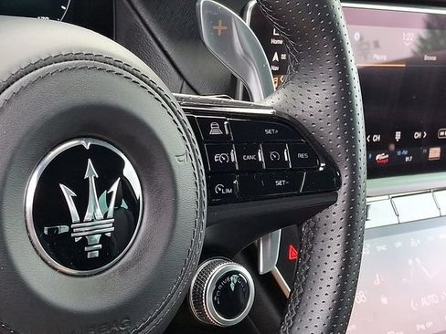 Certified 2024 Maserati Grecale Modena AWD/4WD image 40