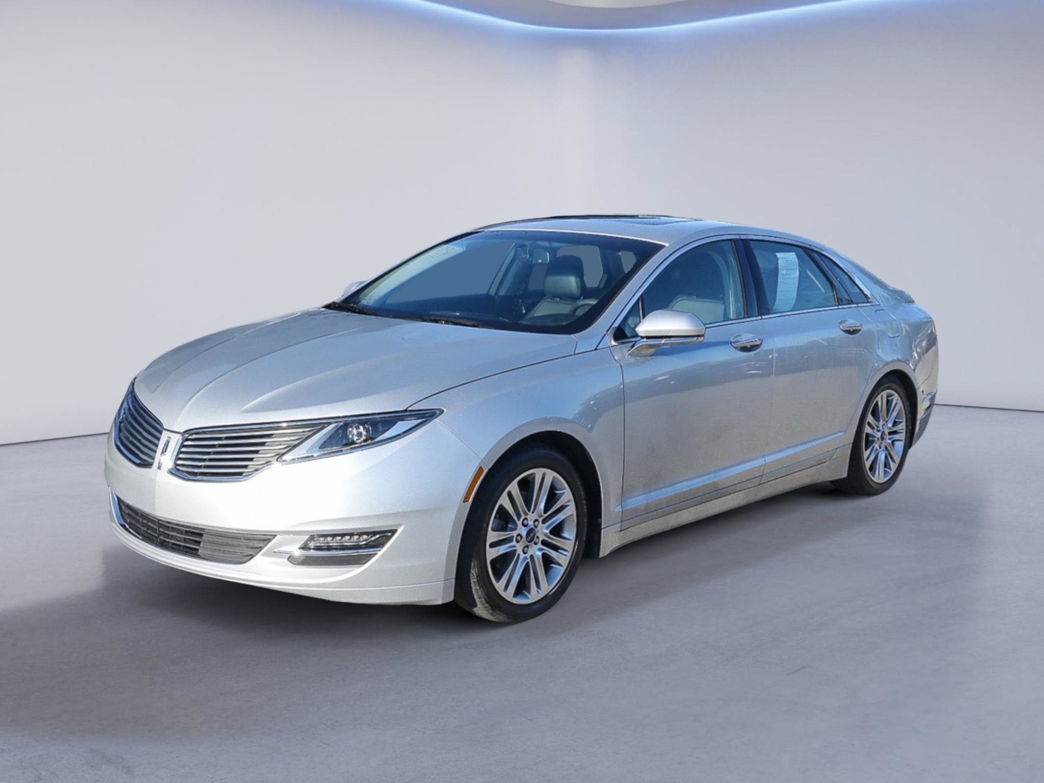 Used 2014 Lincoln MKZ Hybrid w/ Equipment Group 202A Reserve FWD image 2