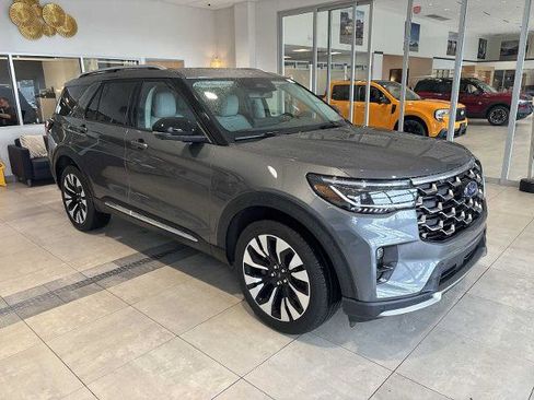 Certified 2025 Ford Explorer Platinum w/ LUX Leather Package image 1