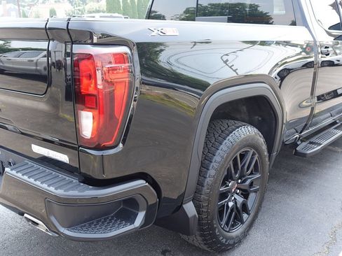 Used 2025 GMC Sierra 1500 Elevation w/ Preferred Package AWD/4WD image 11