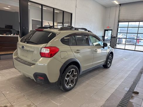 Used 2015 Subaru Crosstrek 2.0i Limited w/ Popular Package #1 image 9