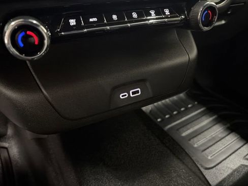 Certified 2025 Chevrolet Tahoe 4WD image 27