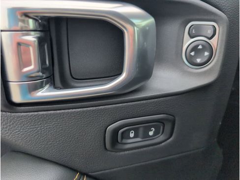 New 2026 Jeep Gladiator Sport image 12