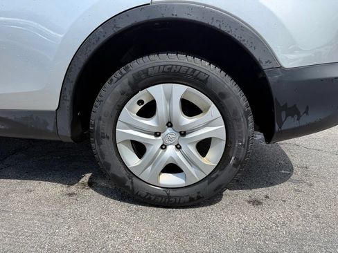 Used 2015 Toyota RAV4 LE AWD/4WD image 24