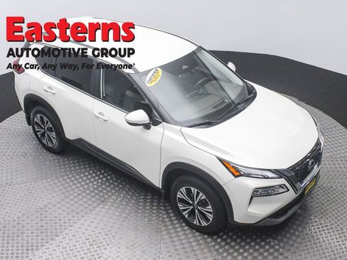 Used 2023 Nissan Rogue SV AWD/4WD image 3