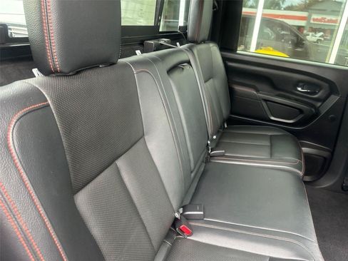 Used 2021 Nissan Titan PRO-4X w/ Pro-4x Convenience Package AWD/4WD image 17